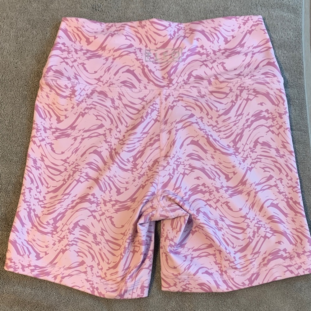 Fleo Pink Wave Bike Shorts